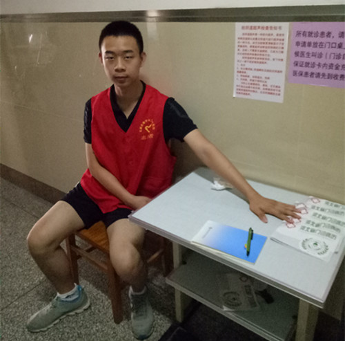 201707职工志愿者活动1_副本.jpg